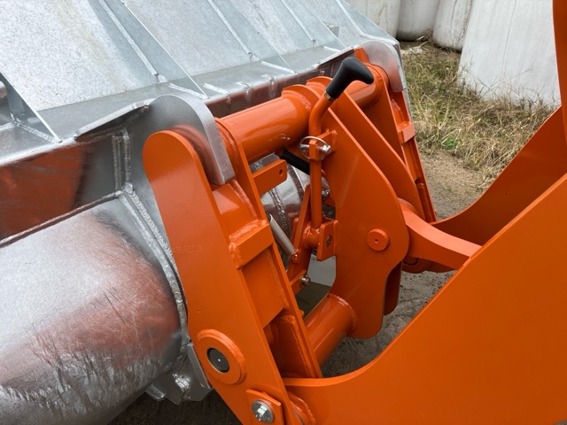直接引取限定】福井△タナカ ミニショベル MST150 こぞうさん
